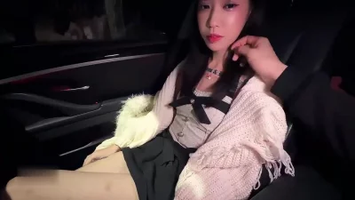 刚认识一周的人妻就是这么骚